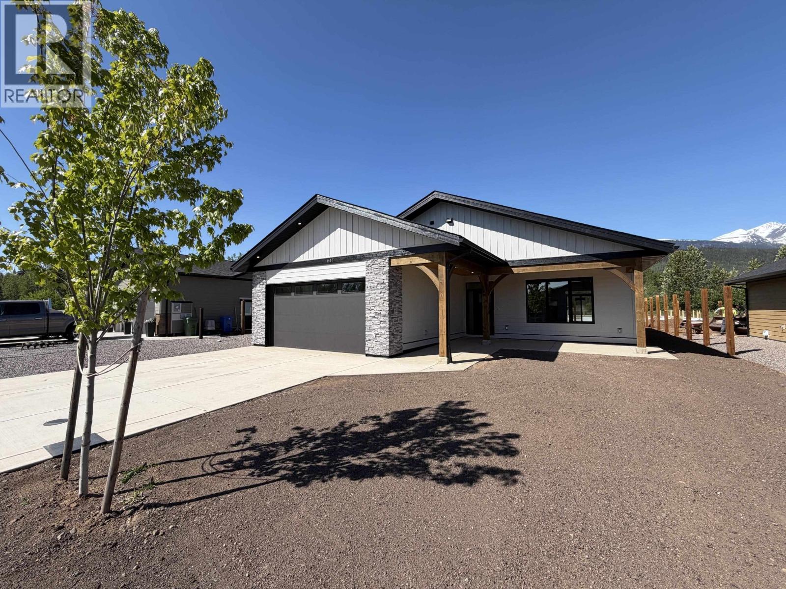 1045 PARKSIDE AVENUE - 1