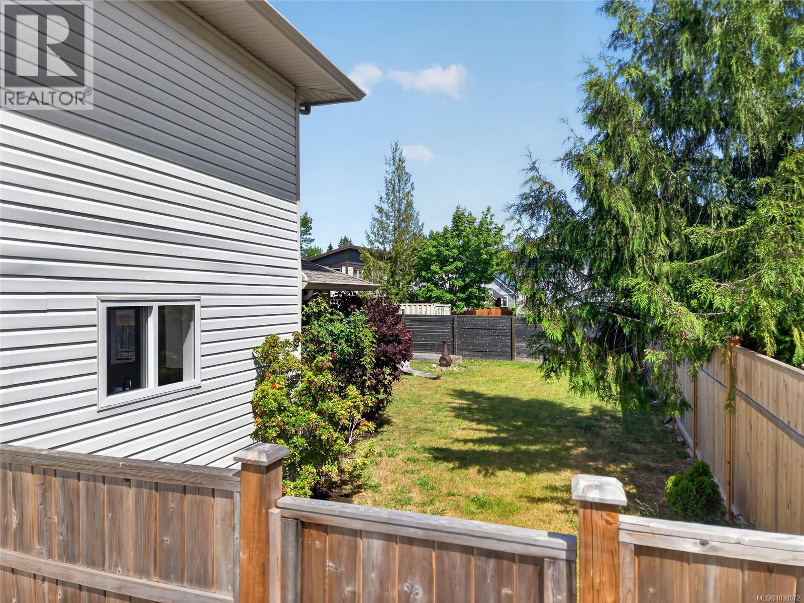 3302 Ninth St, Cumberland