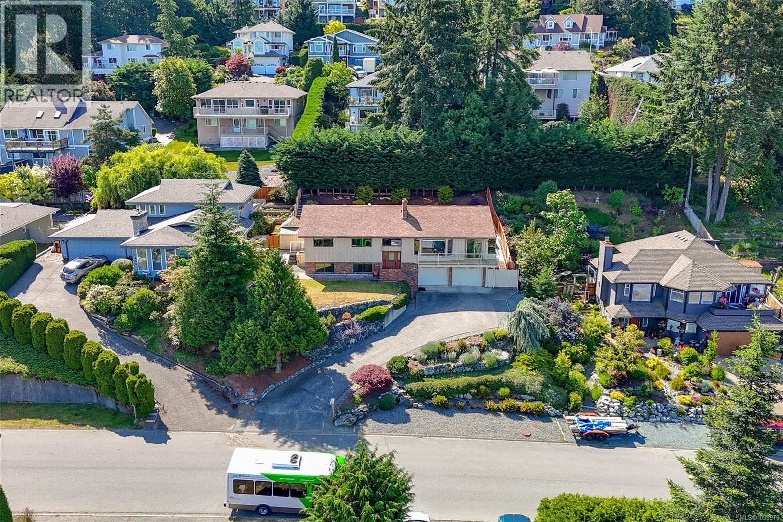 1398 Haida Rd - 51