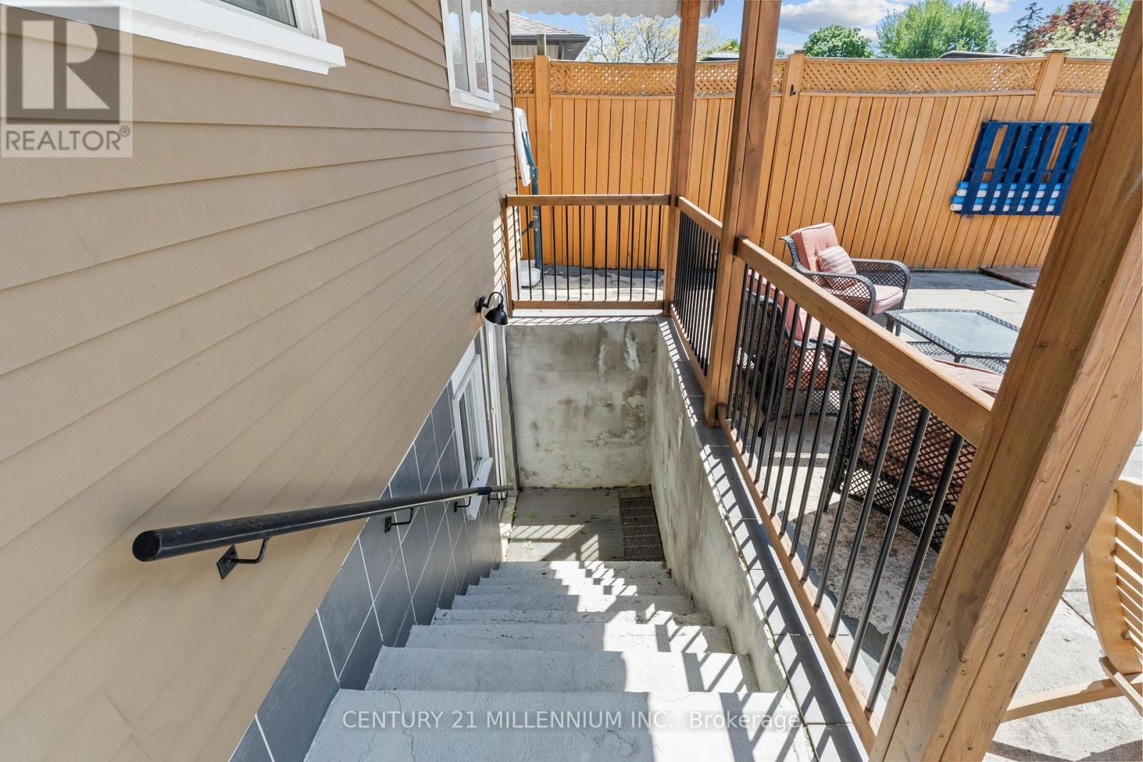 796 GRANDVIEW DRIVE - 29