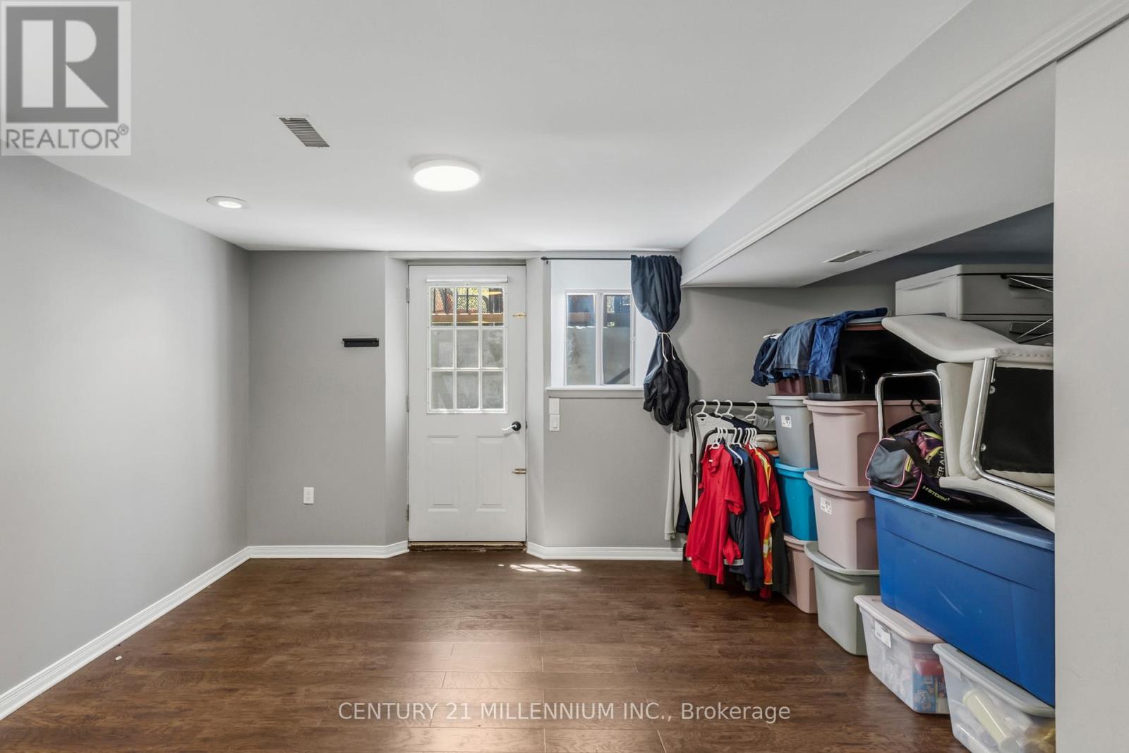 796 GRANDVIEW DRIVE - 34