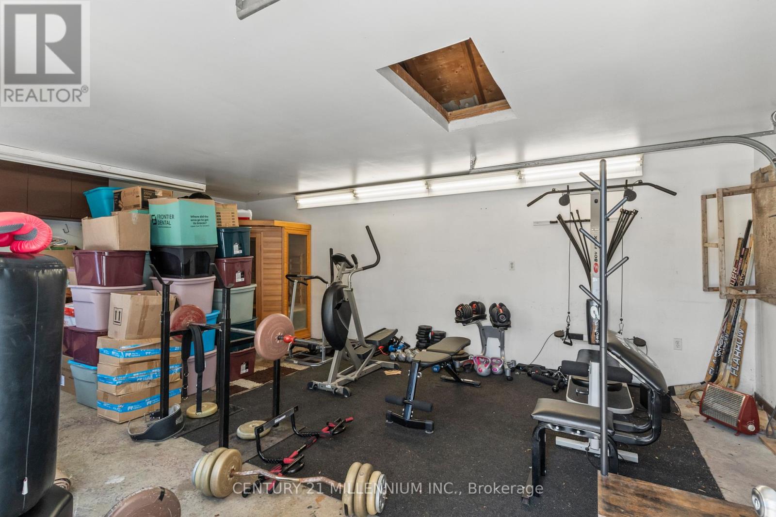 796 GRANDVIEW DRIVE - 40