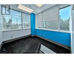 240 - 7050 Weston Road, Vaughan, ON L4L8G7 Photo 6