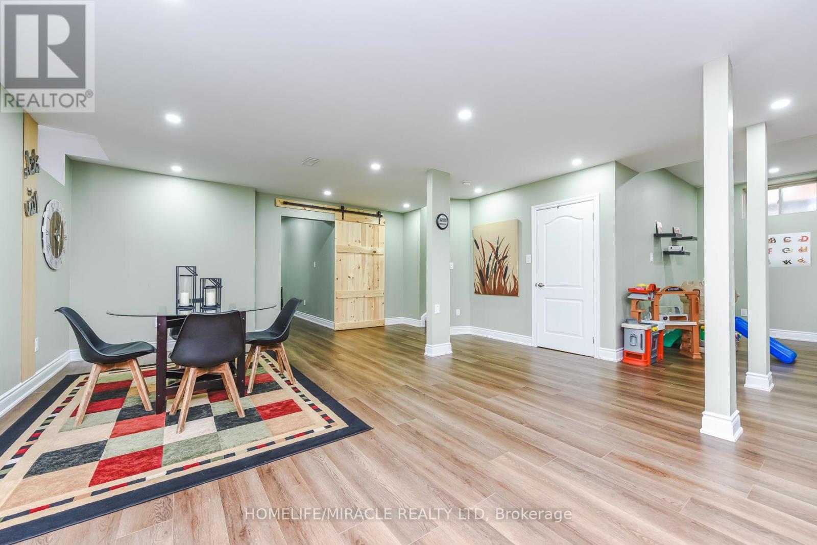 37 VENKATA DRIVE - 45