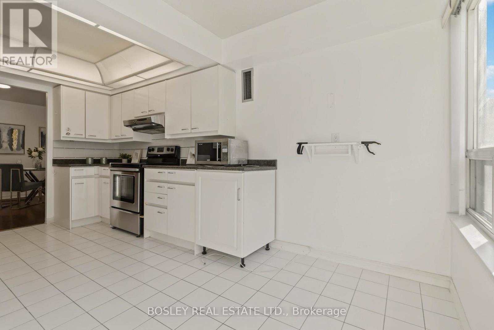 #206 7250 YONGE STREET - 19