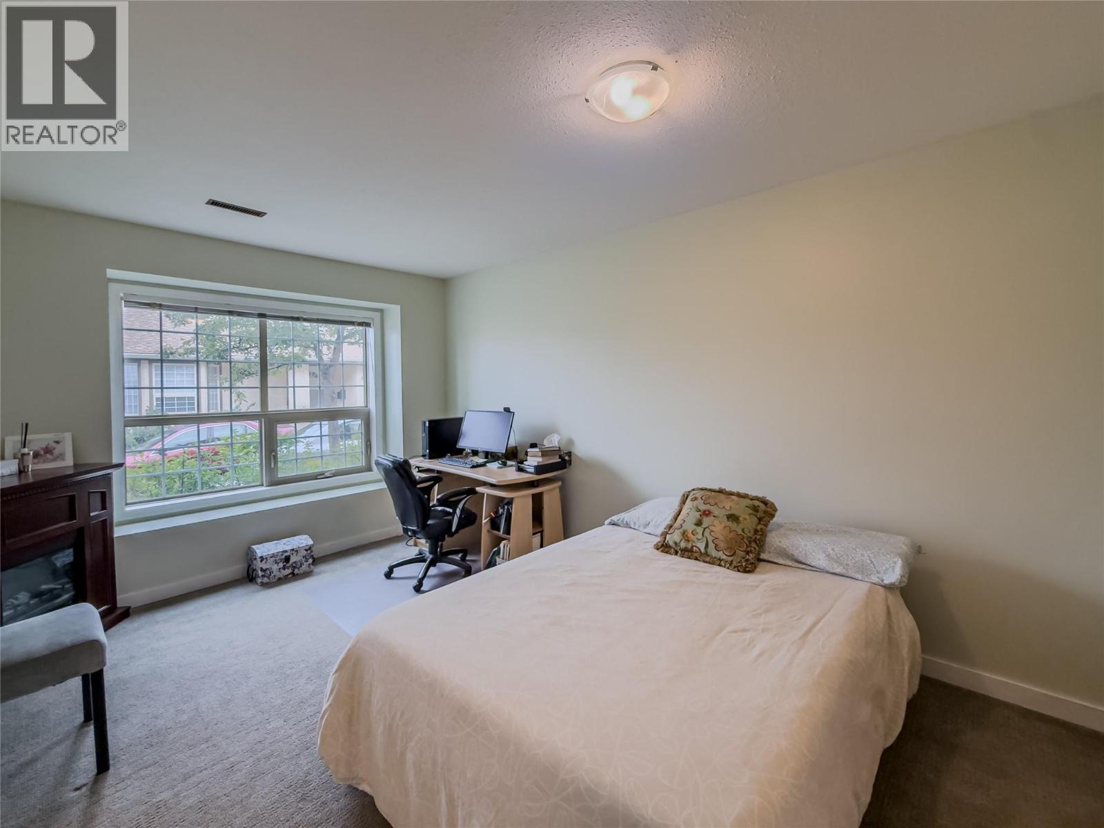 #51 1750 Pacific Way - 17