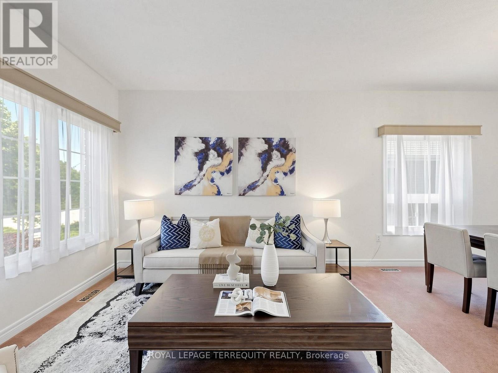 19 JOHNSON CRESCENT - 10