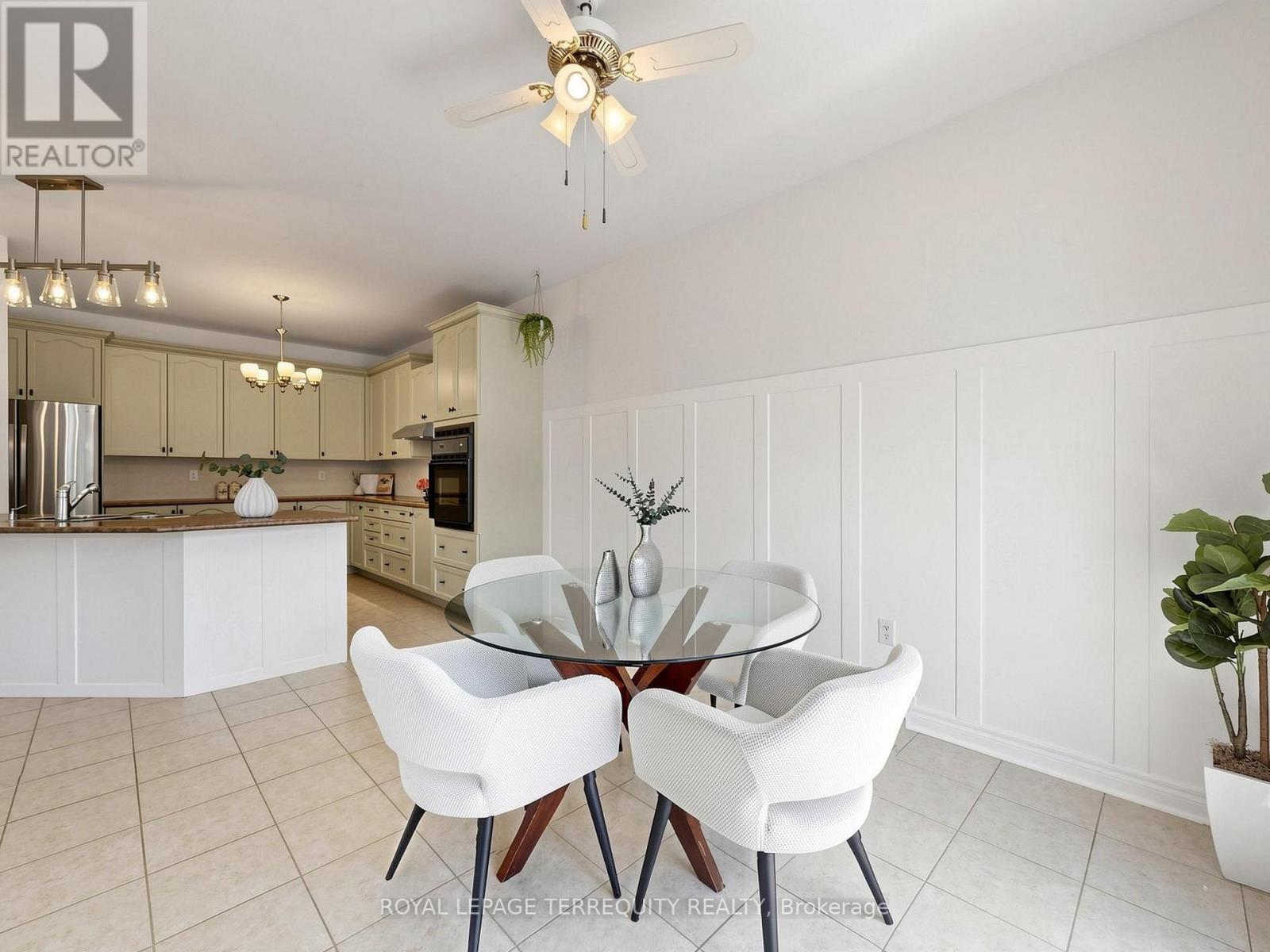 19 JOHNSON CRESCENT - 18