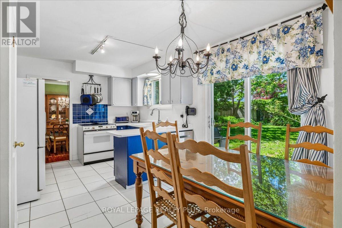 921 CALDER ROAD - 11