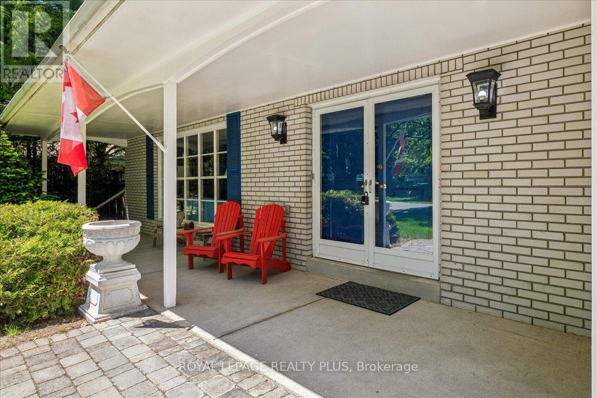 921 CALDER ROAD - 3