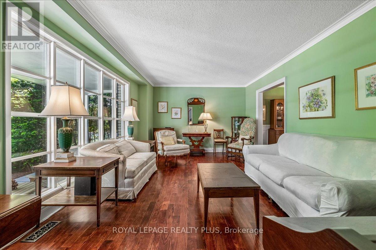 921 CALDER ROAD - 6