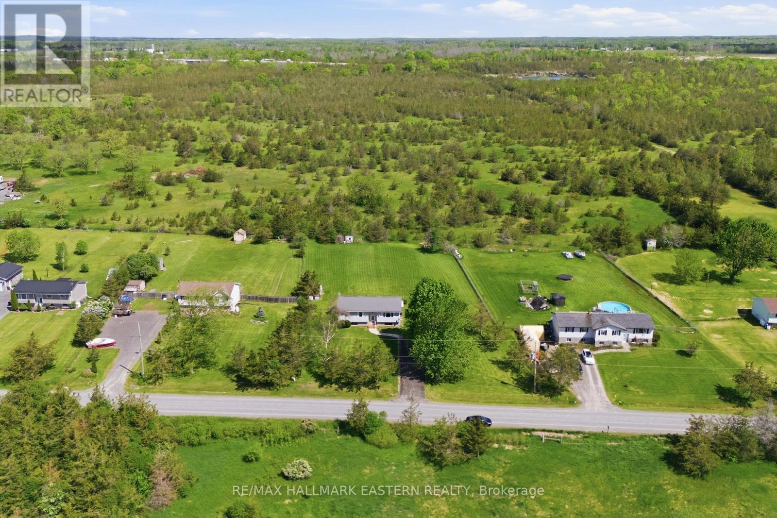 387 HINCHEY ROAD - Image 2