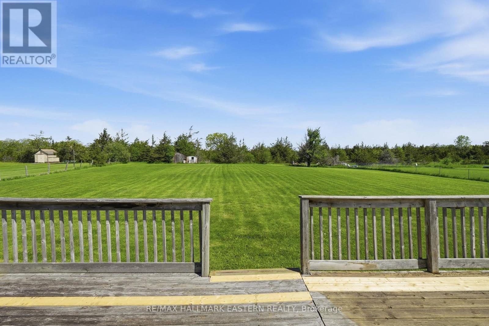 387 HINCHEY ROAD - 33