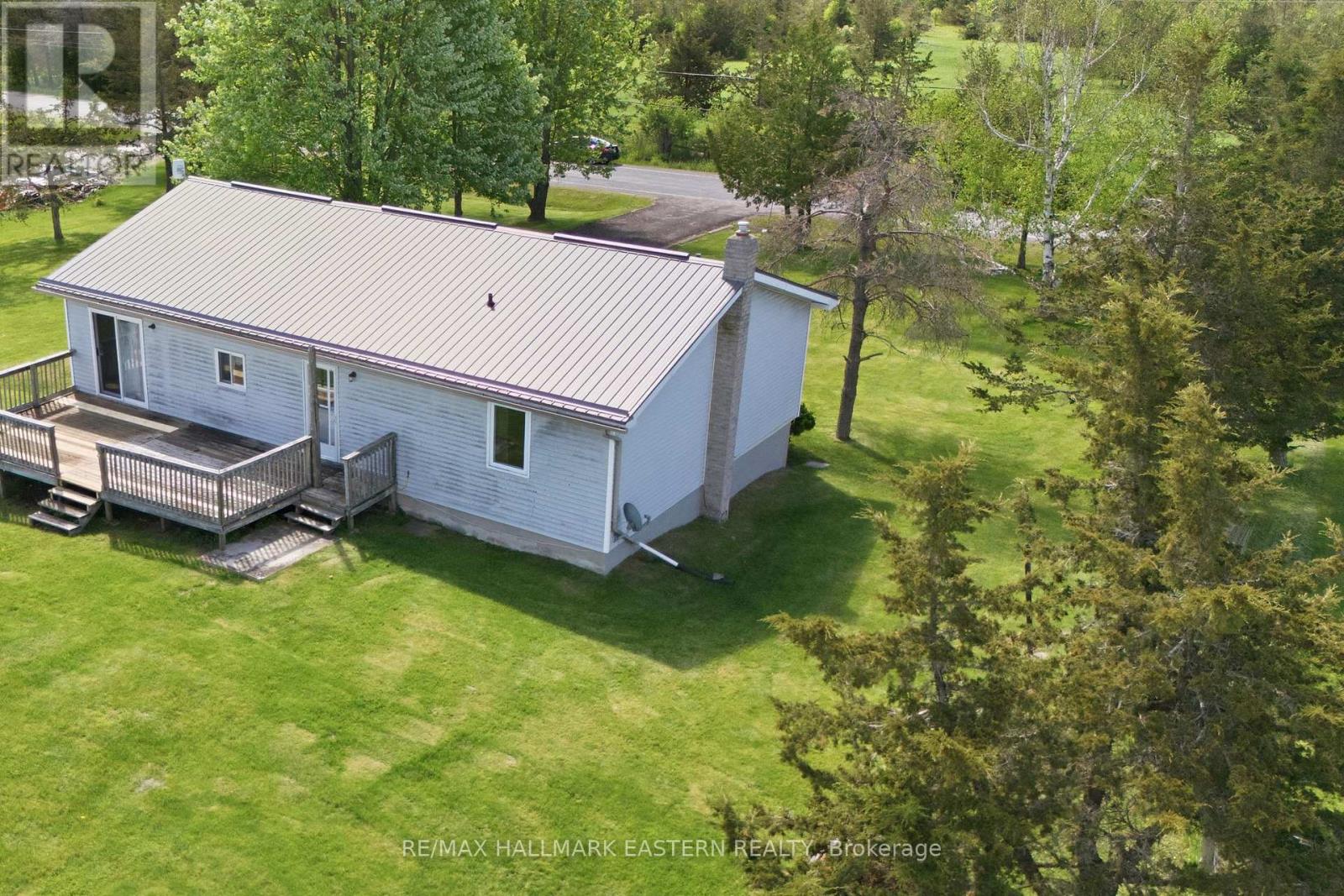 387 HINCHEY ROAD - 35