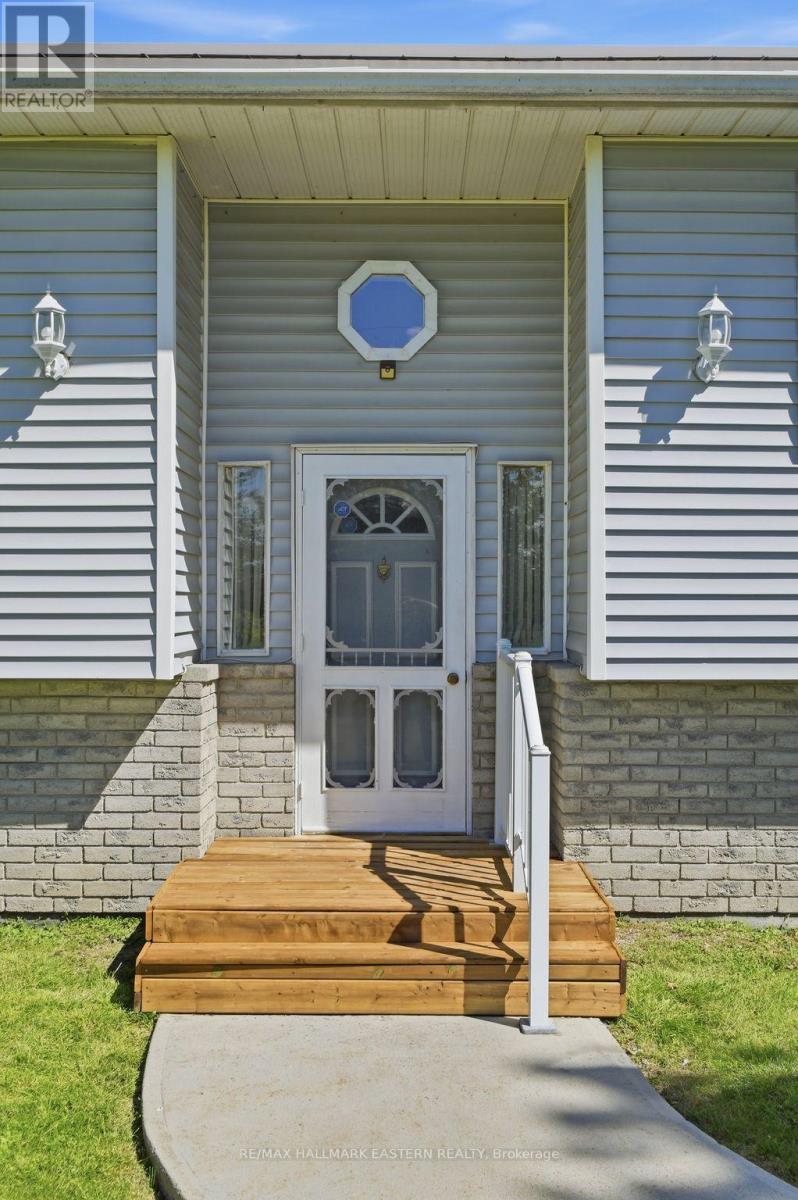 387 HINCHEY ROAD - 9