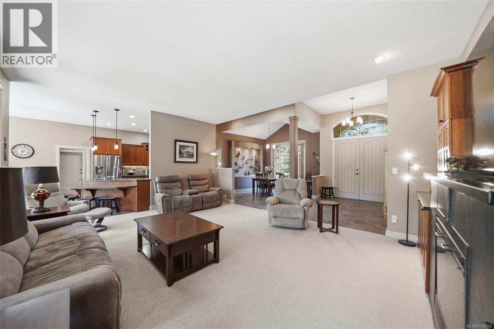 990 View Rd - 2