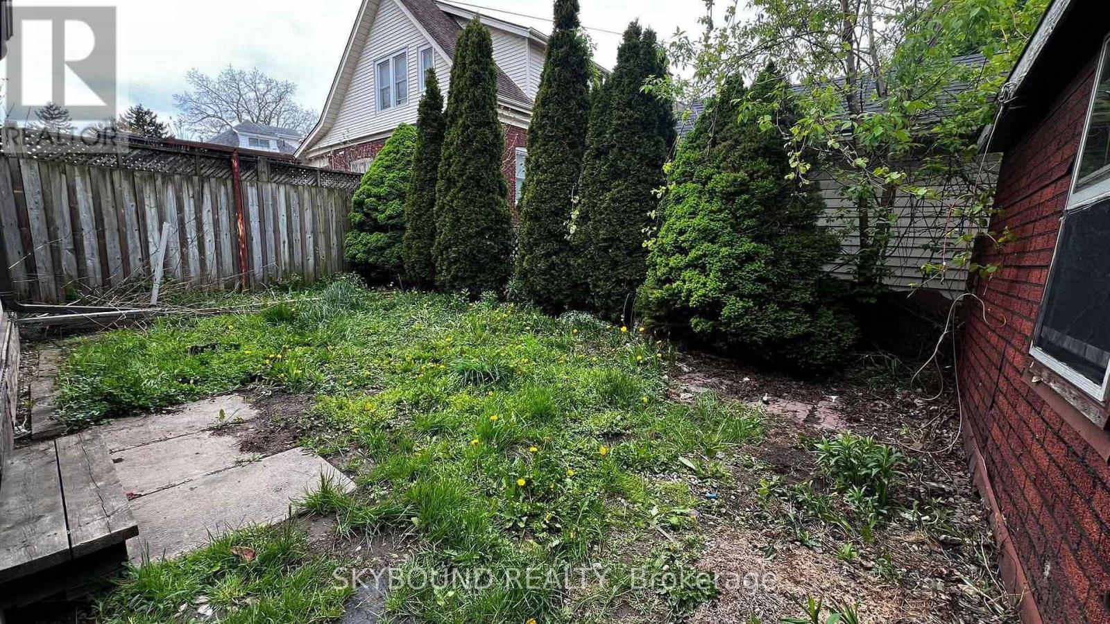 5113 ST LAWRENCE AVENUE - 6