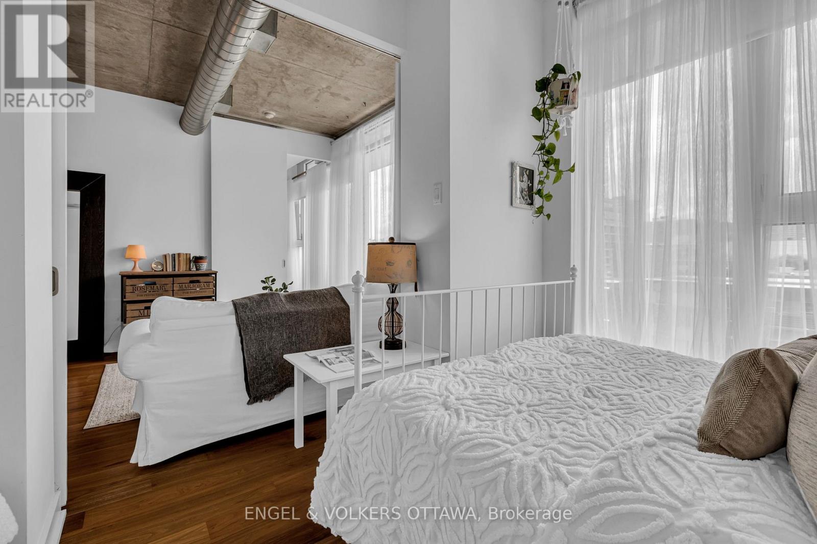 #415 354 GLADSTONE AVENUE - 15
