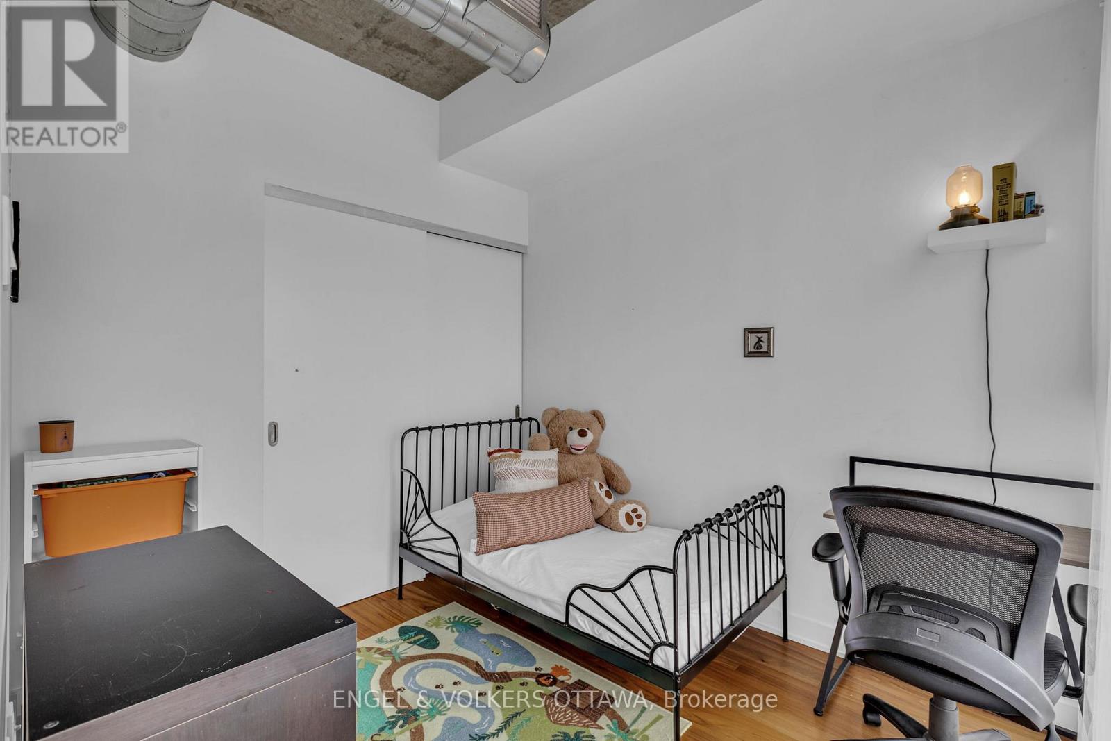 #415 354 GLADSTONE AVENUE - 18