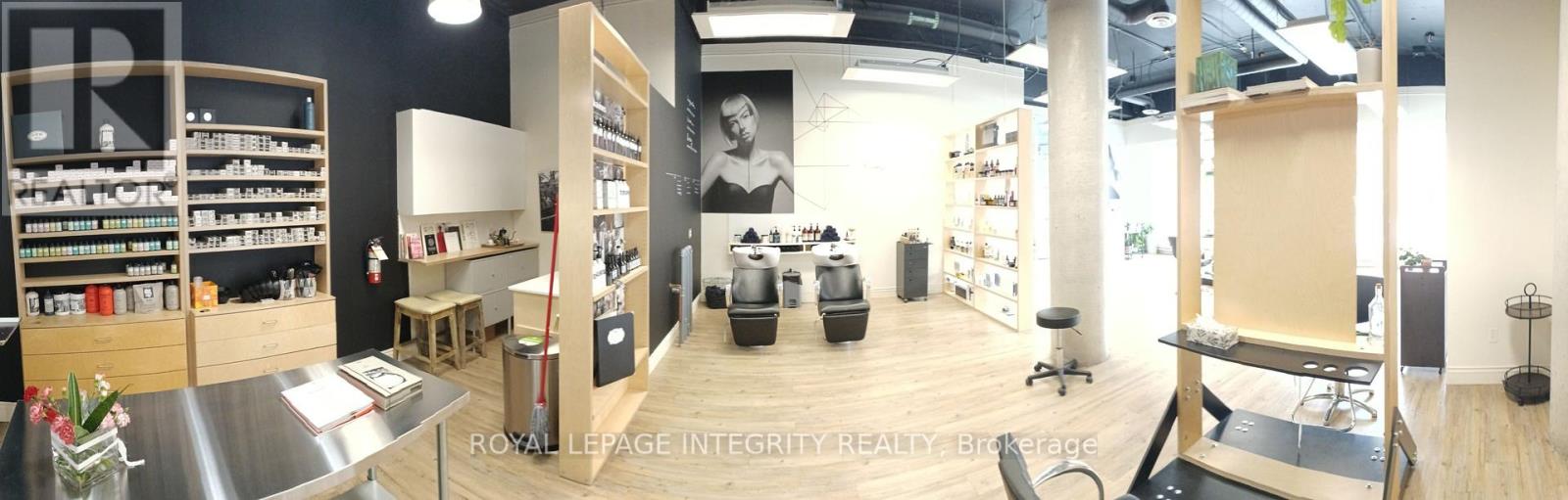Business for Sale in Ottawa – 100 – 100 MURRAY STREET, Ottawa – MLS# X13230560 - Image 8
