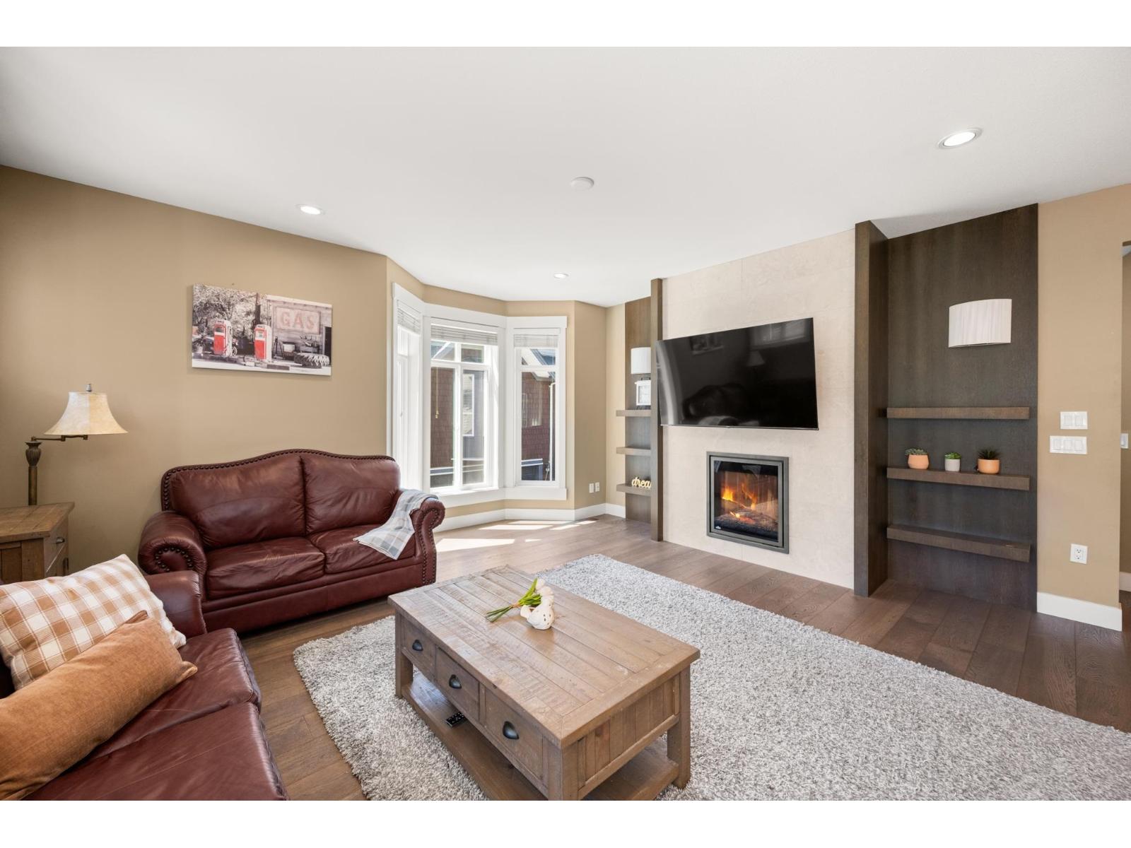 10 15977 26 AVENUE, Surrey
