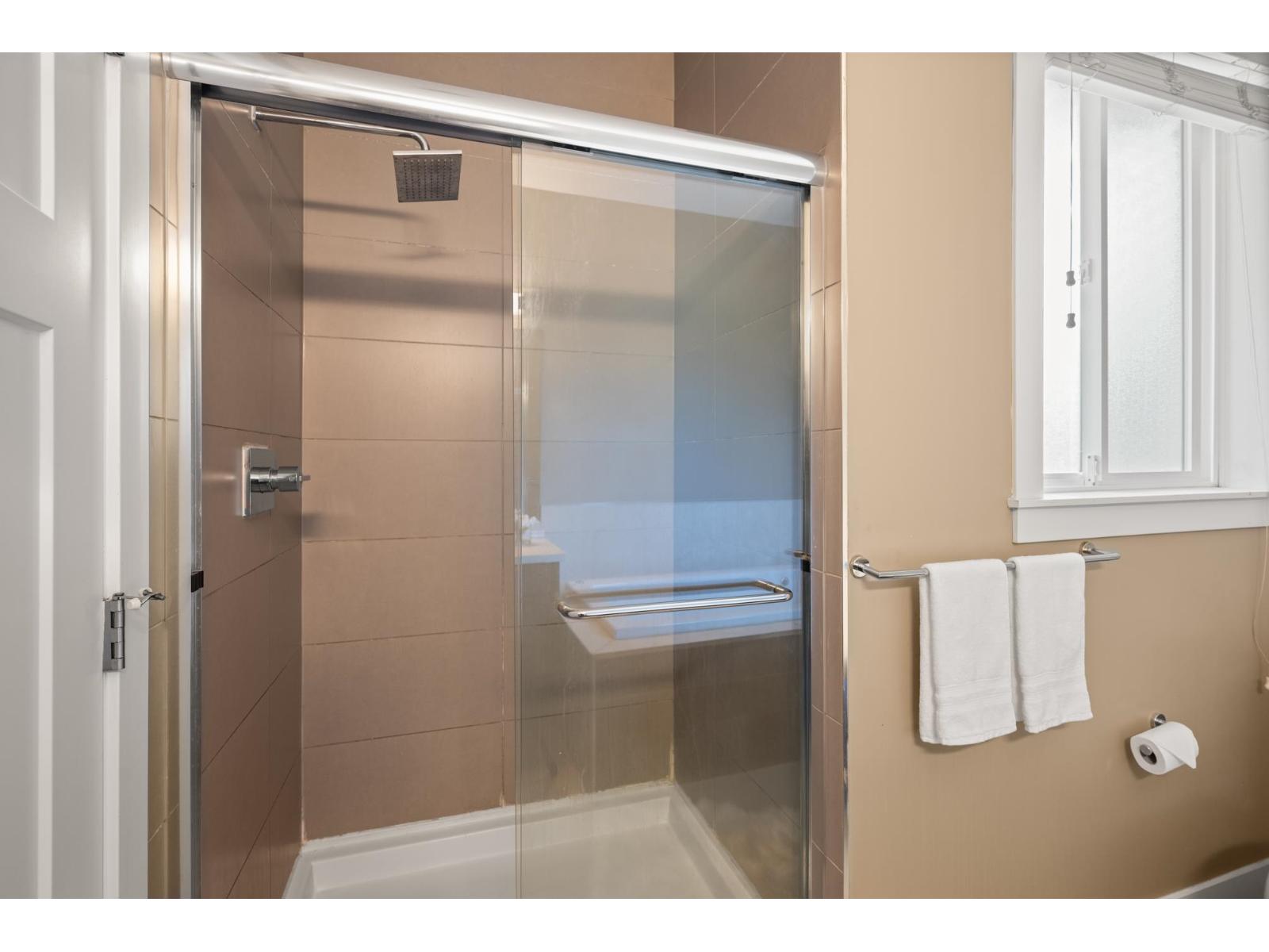 10 15977 26 AVENUE, Surrey