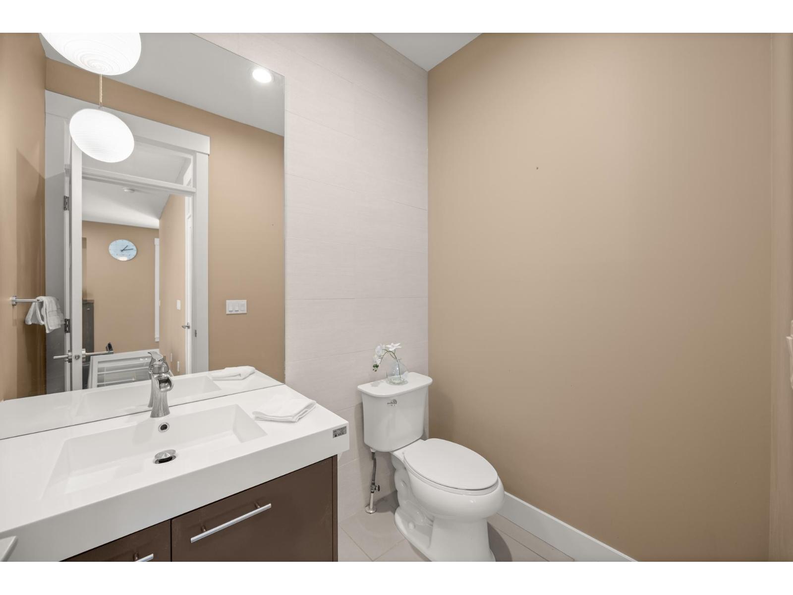 10 15977 26 AVENUE, Surrey