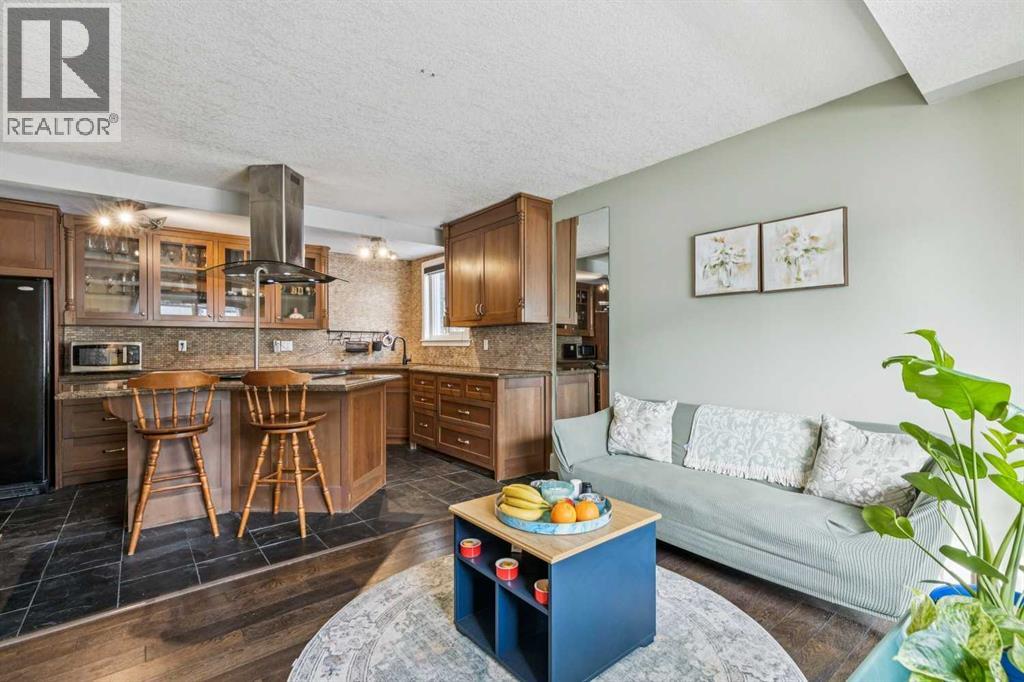 #103 1915 26 Street SW - 11