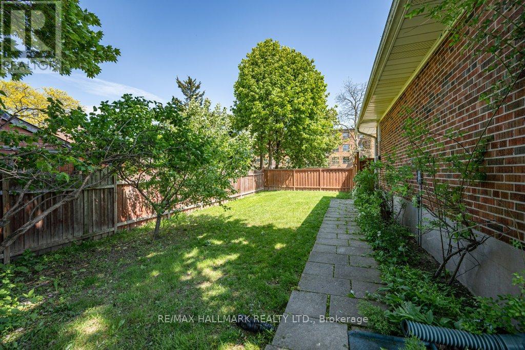 33 TINDER CRESCENT - 28
