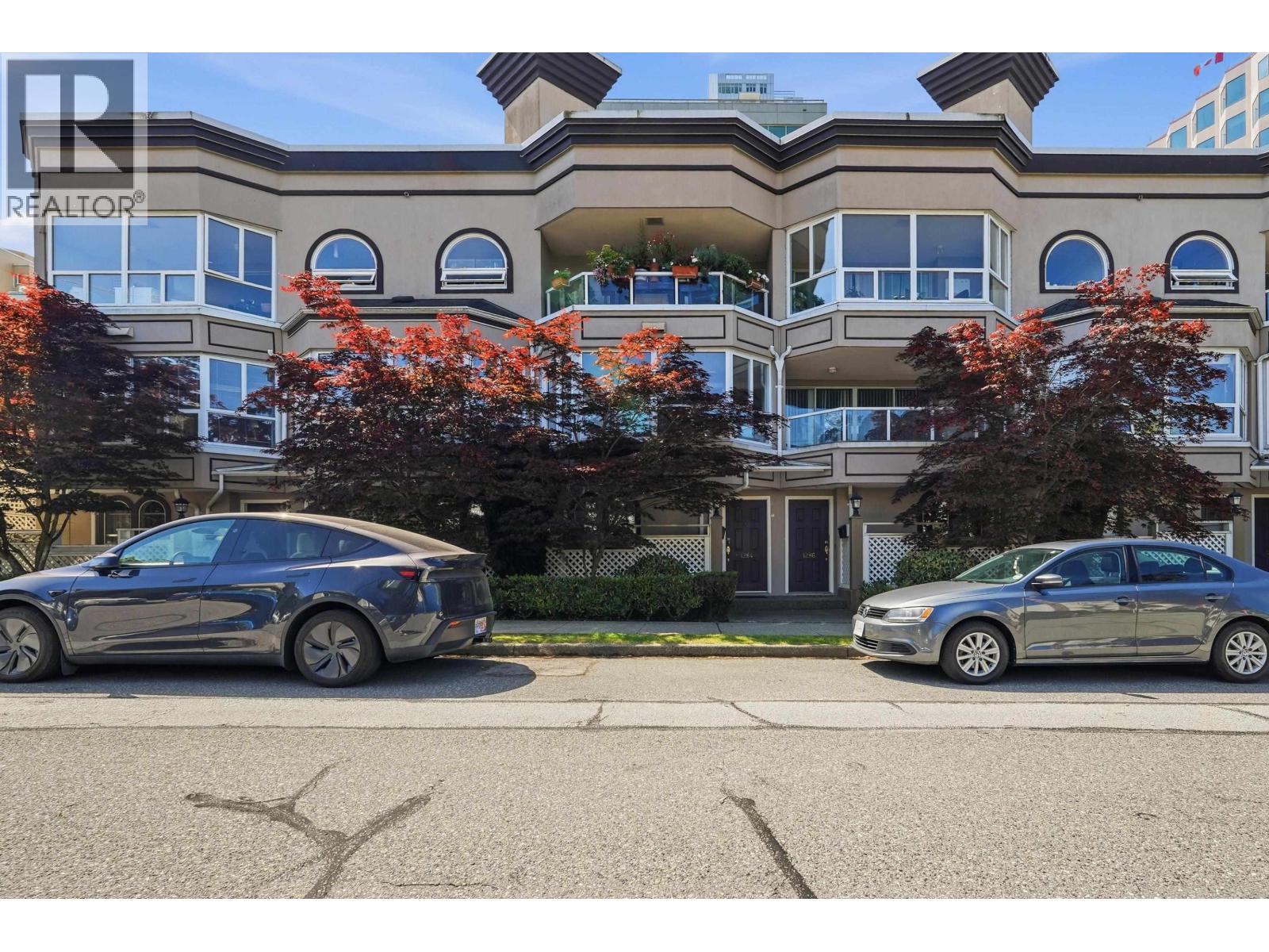 1284 W 8TH AVENUE, Vancouver