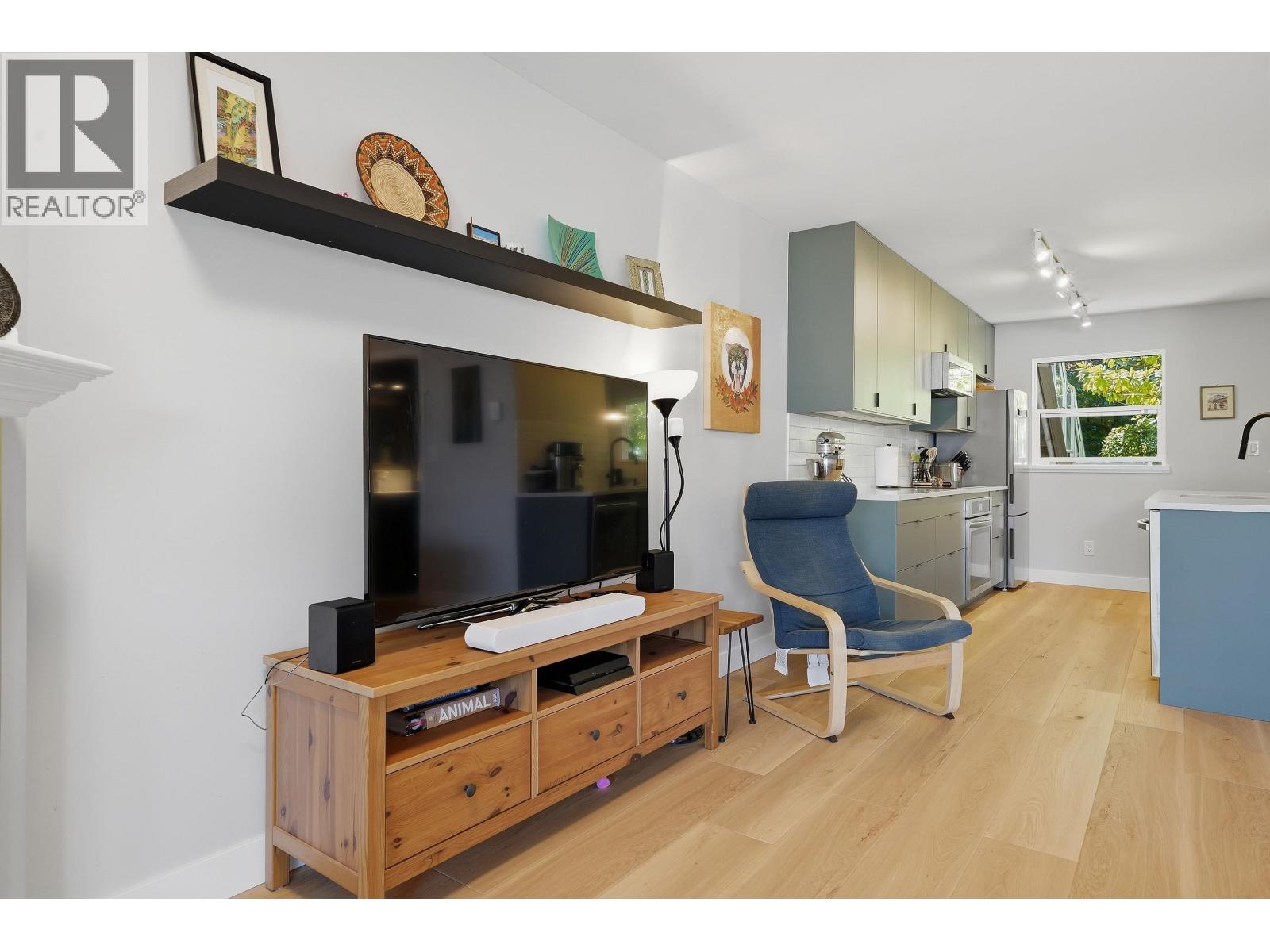 1284 W 8TH AVENUE, Vancouver