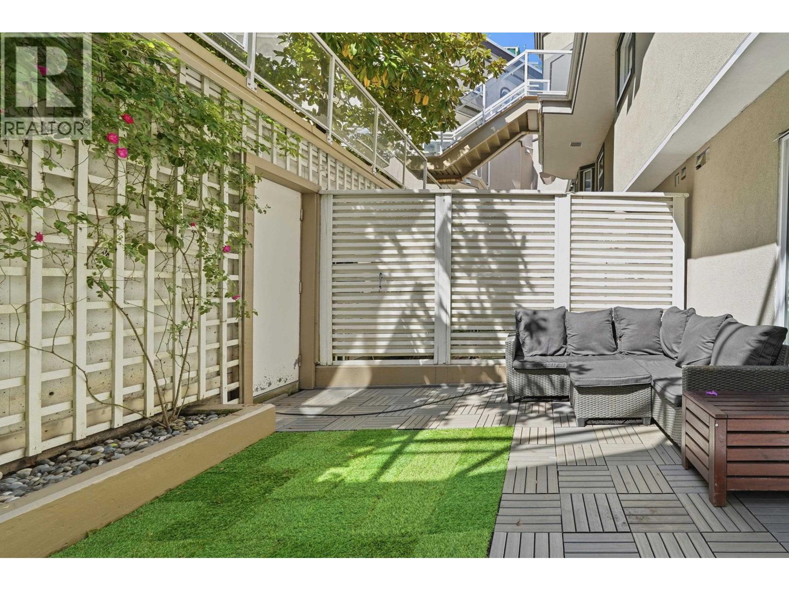 1284 W 8TH AVENUE, Vancouver