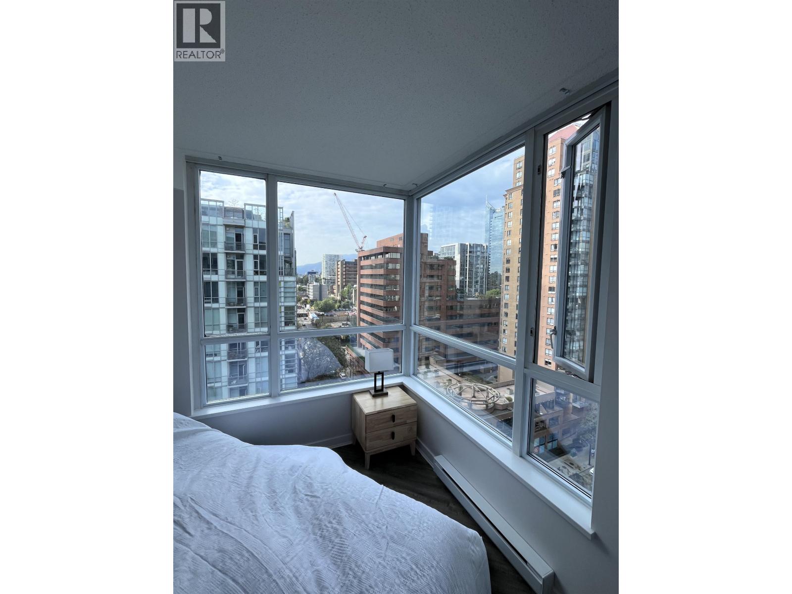 1602 1212 HOWE STREET, Vancouver