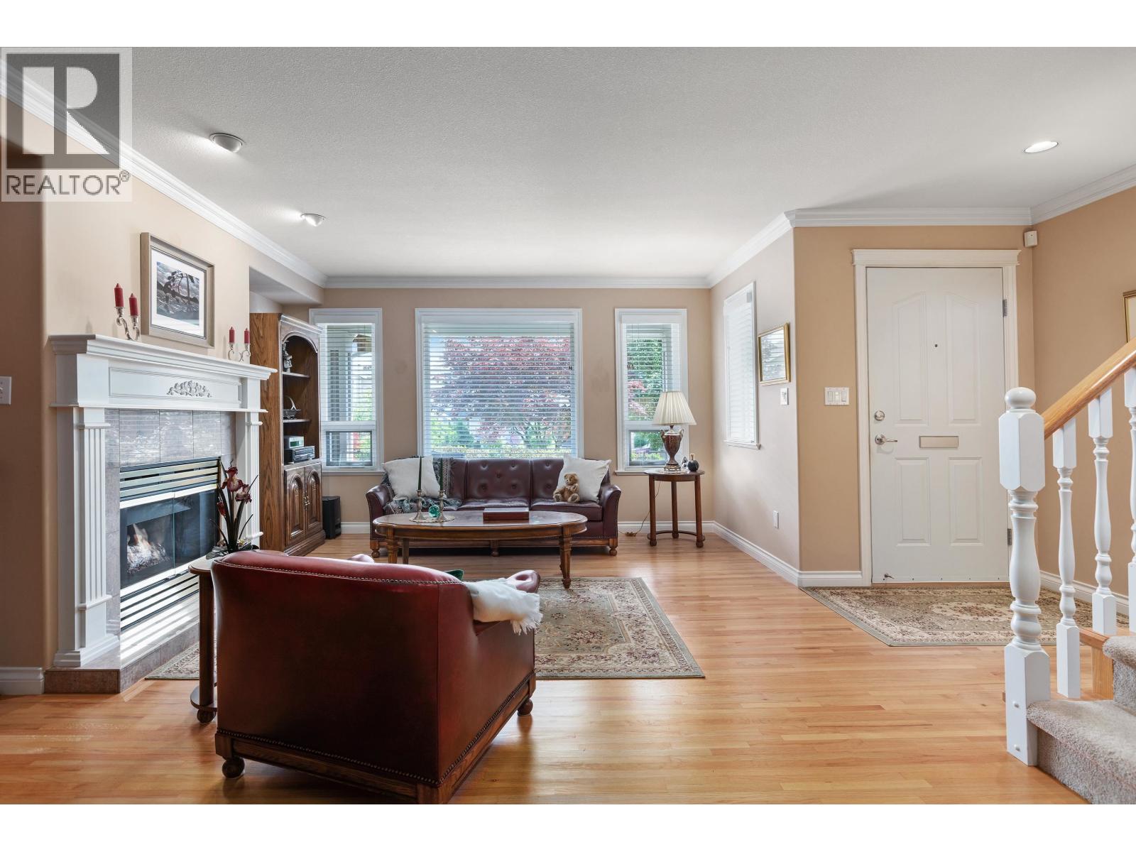326 E 12TH STREET, North Vancouver