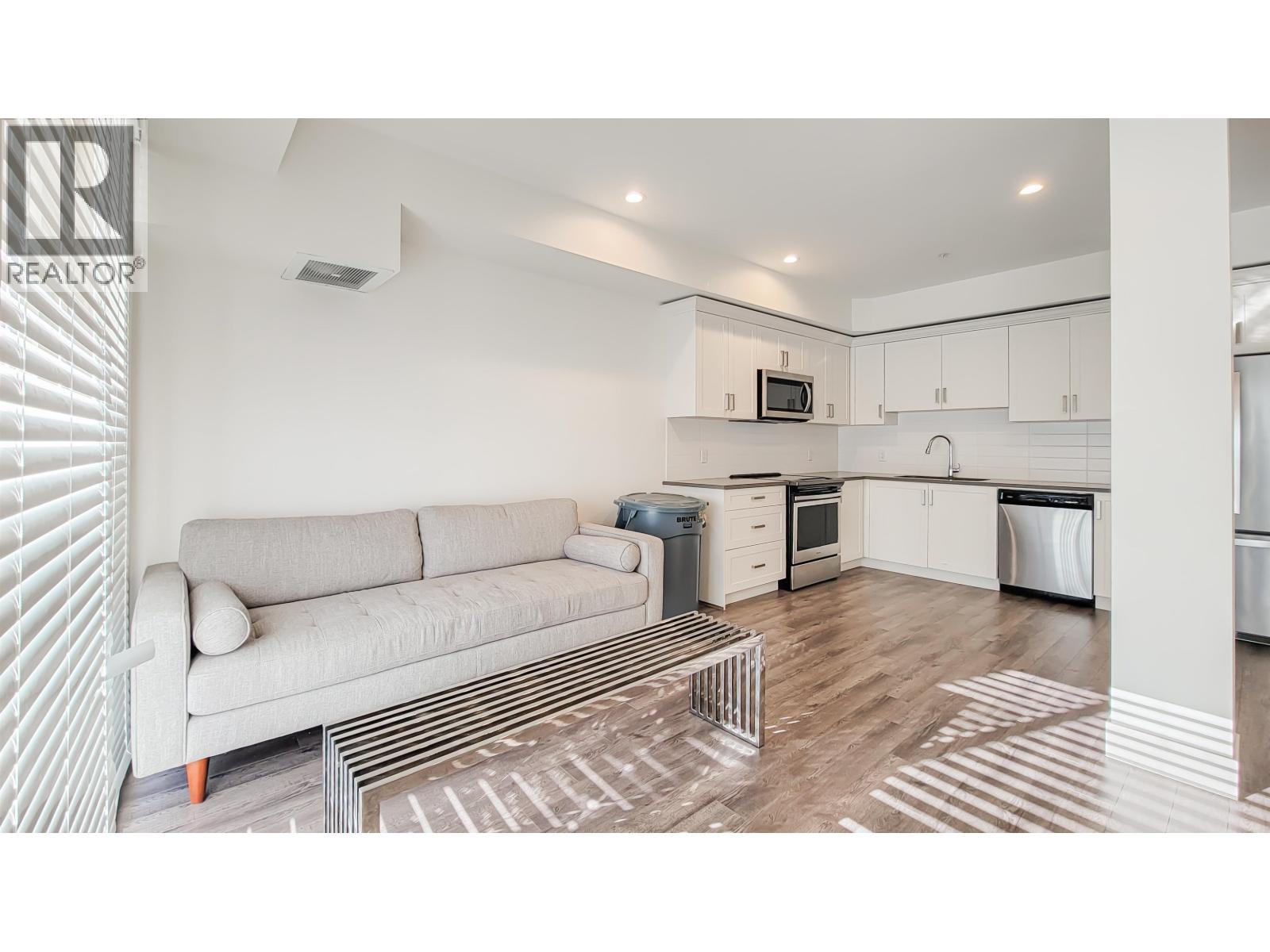 106 2436 KELLY AVENUE, Port Coquitlam