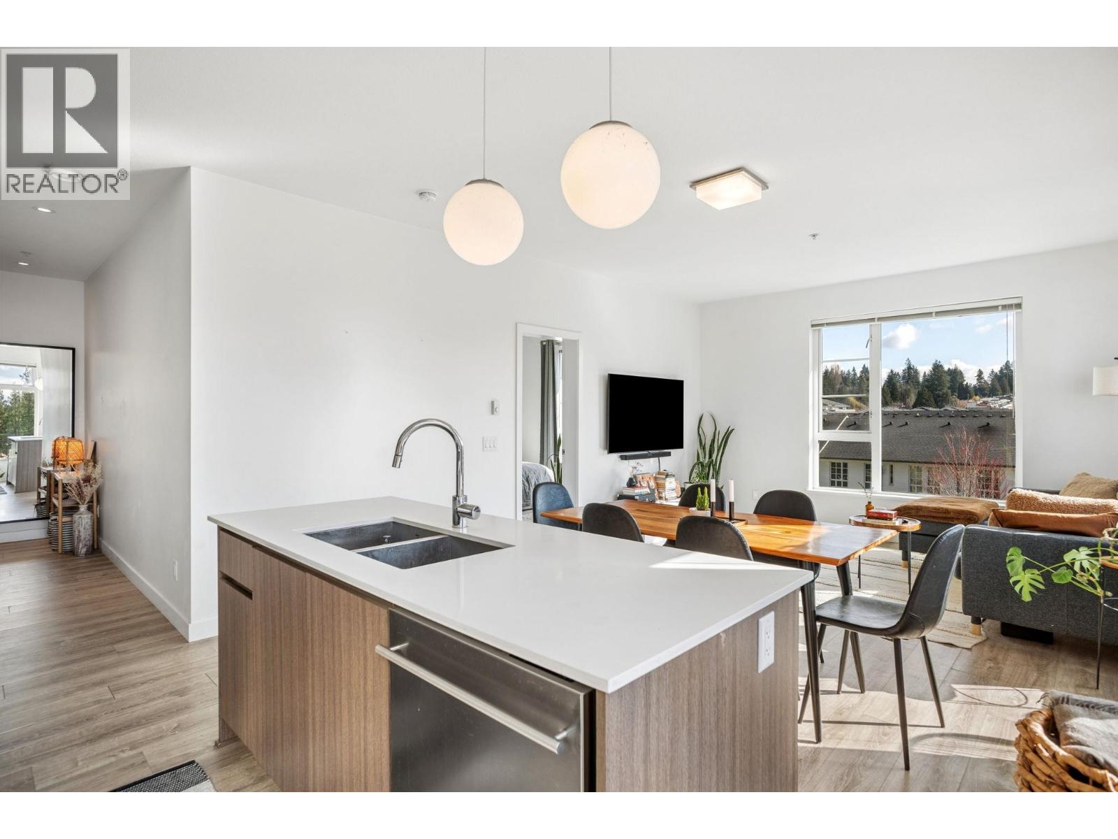 504 516 FOSTER AVENUE, Coquitlam