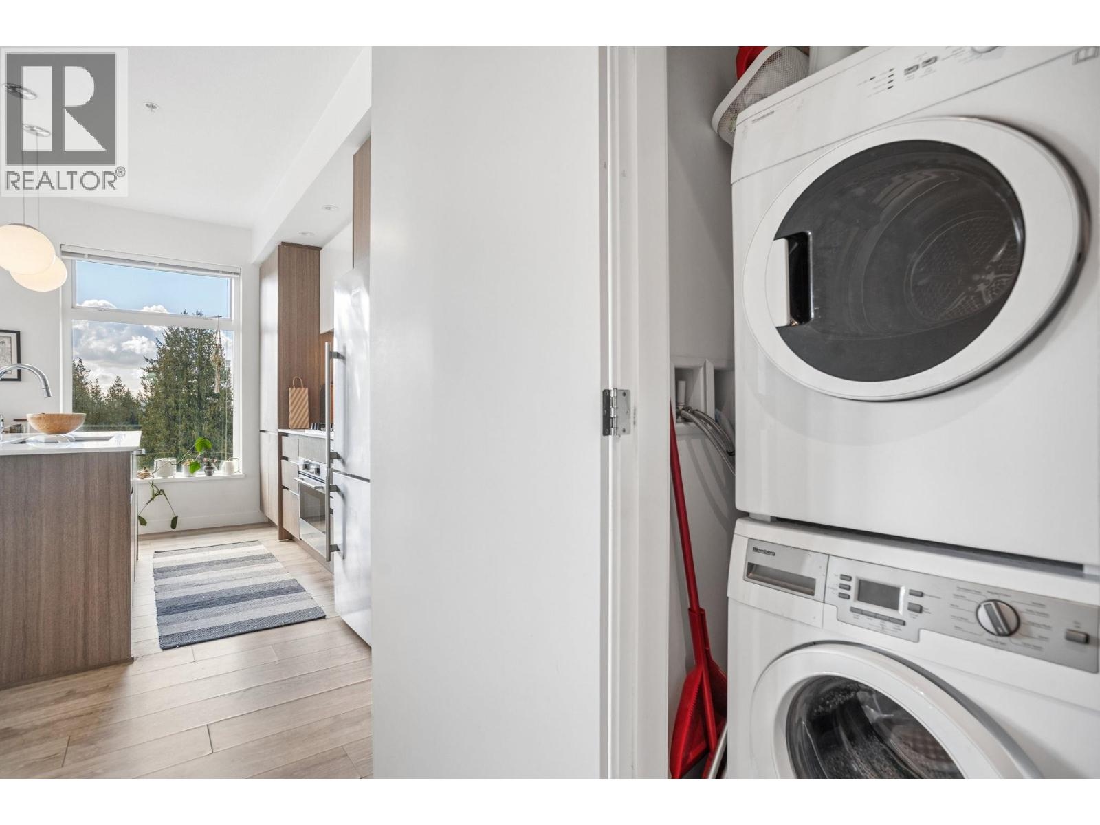 504 516 FOSTER AVENUE, Coquitlam