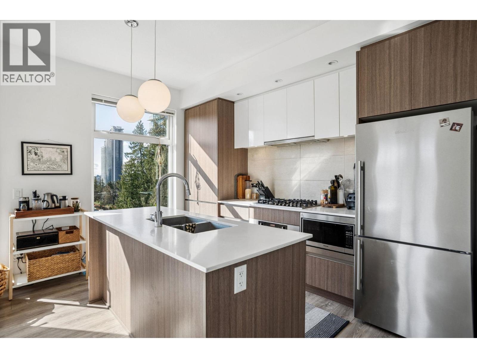 504 516 FOSTER AVENUE, Coquitlam