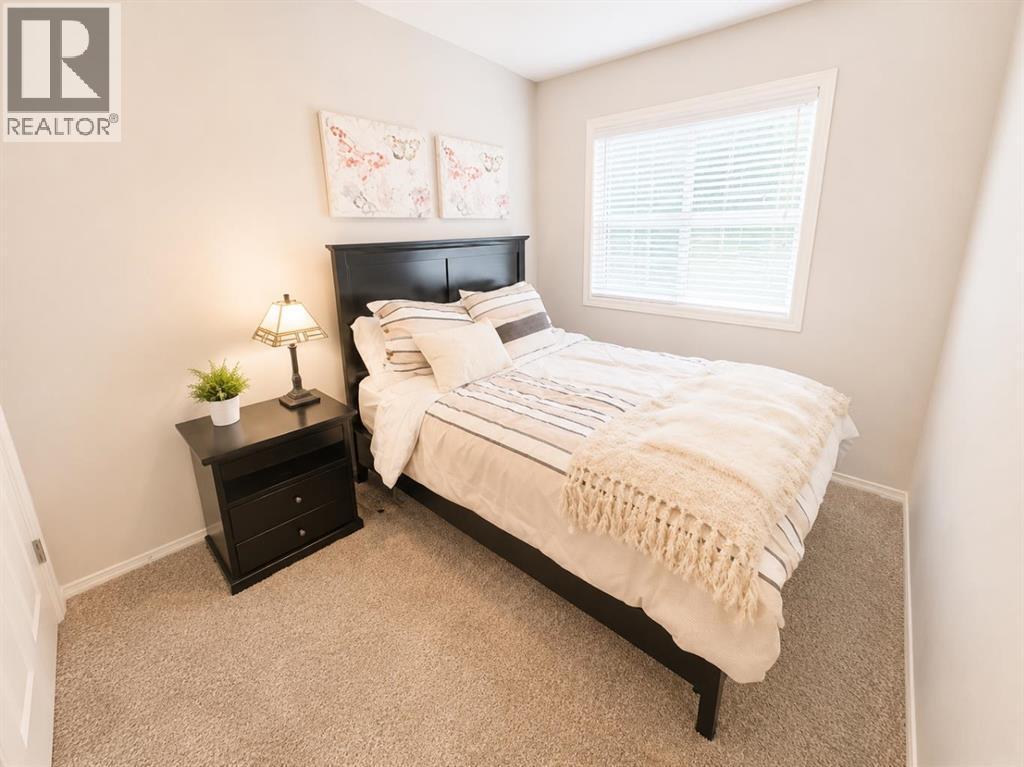 183 Lynx Road N - 15