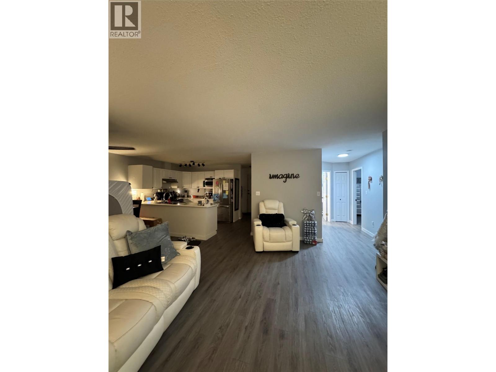#9 602 Browne Road - 27