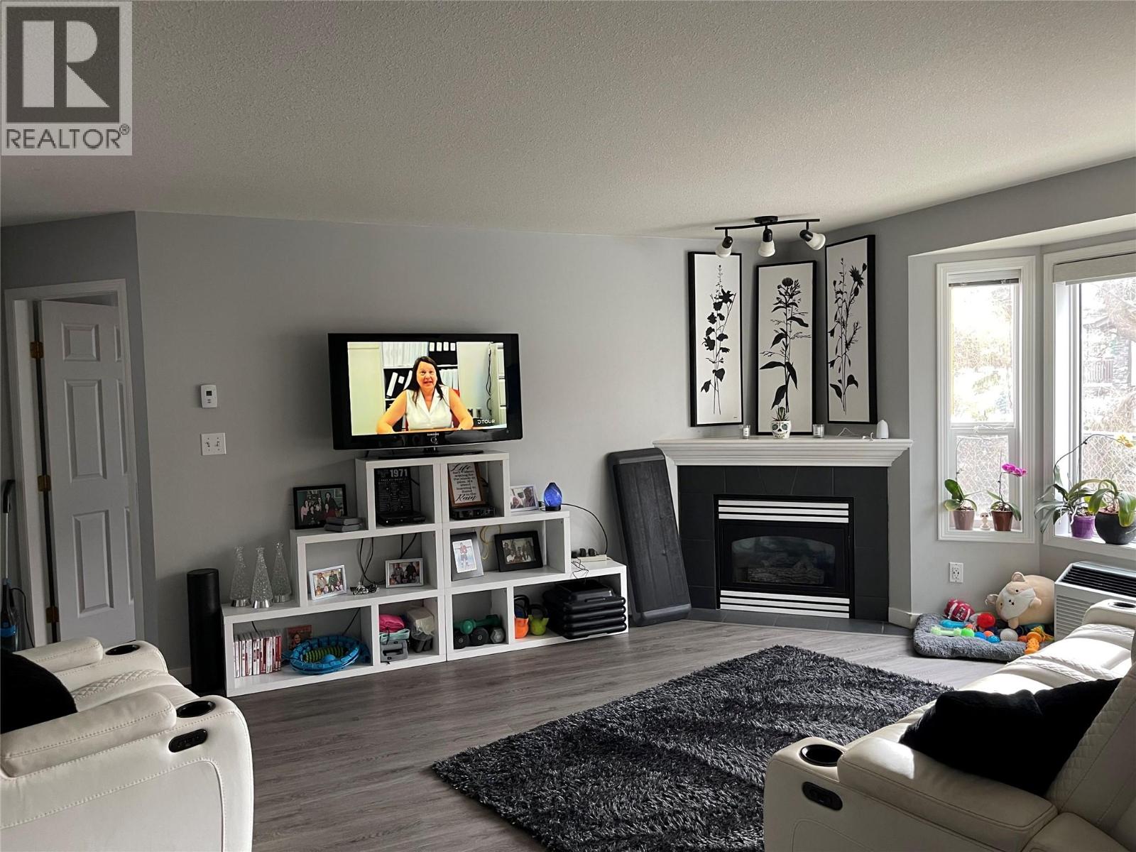602 Browne Road Unit# 9, Vernon