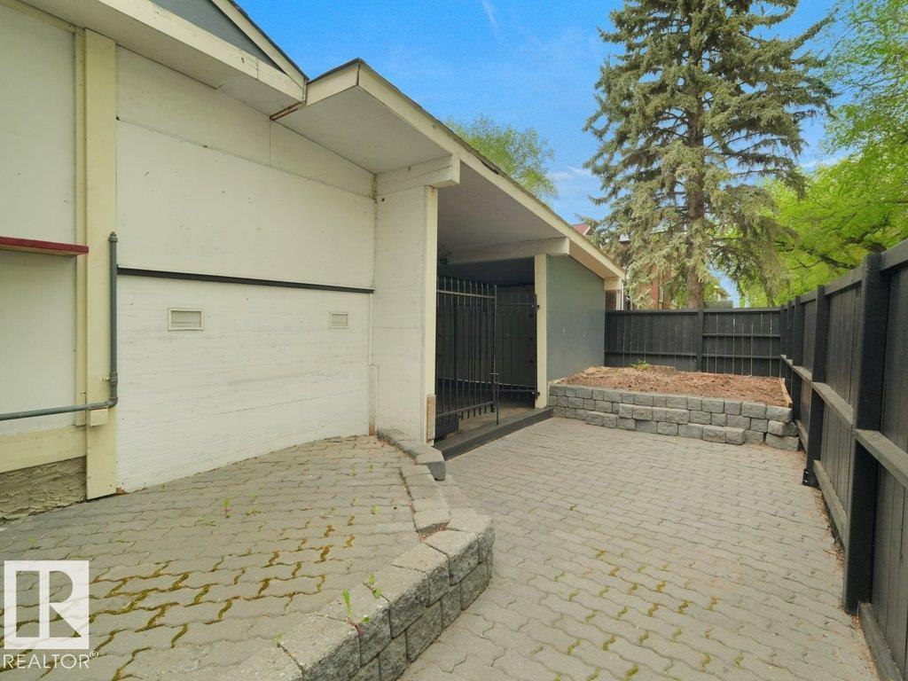 11002 106 AV NW - 35