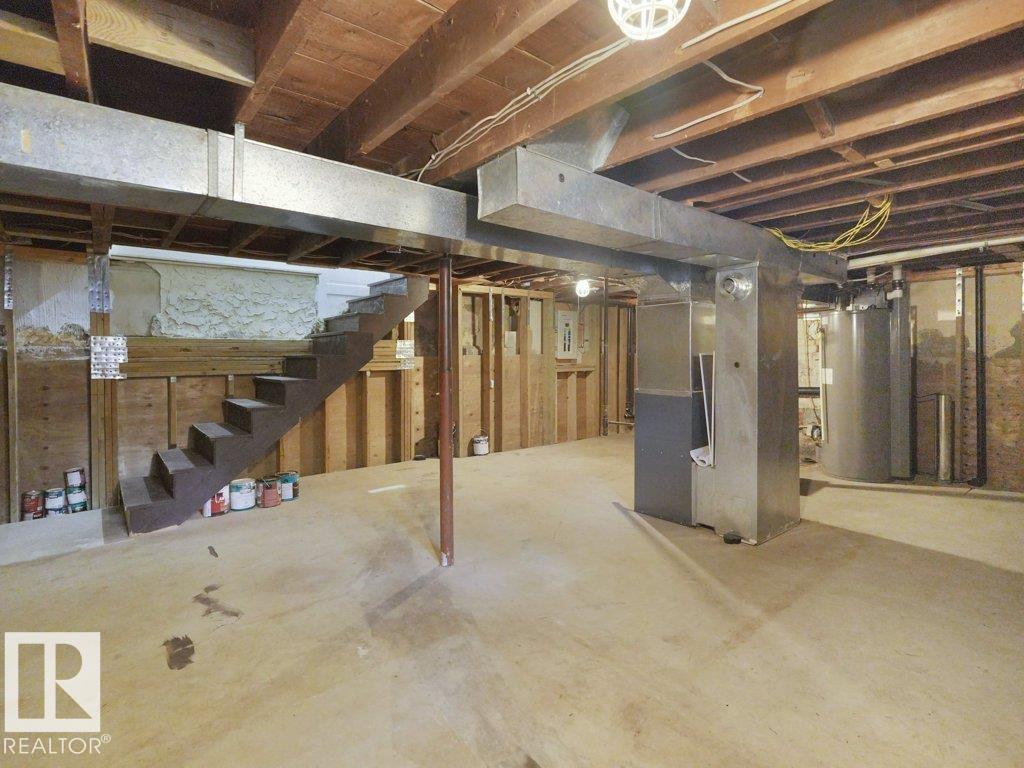 11002 106 AV NW - 44