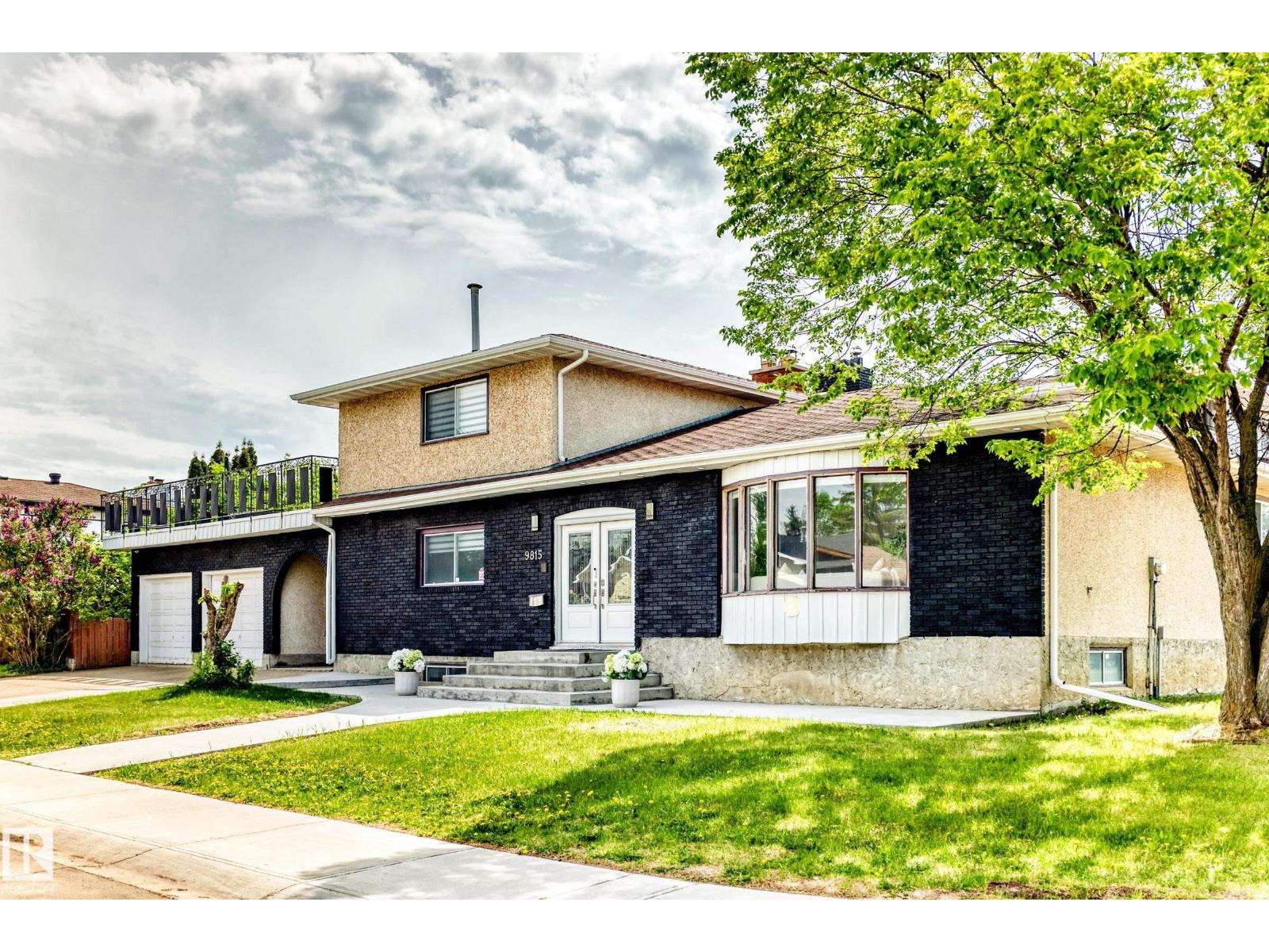 9815 159 AV NW - 1