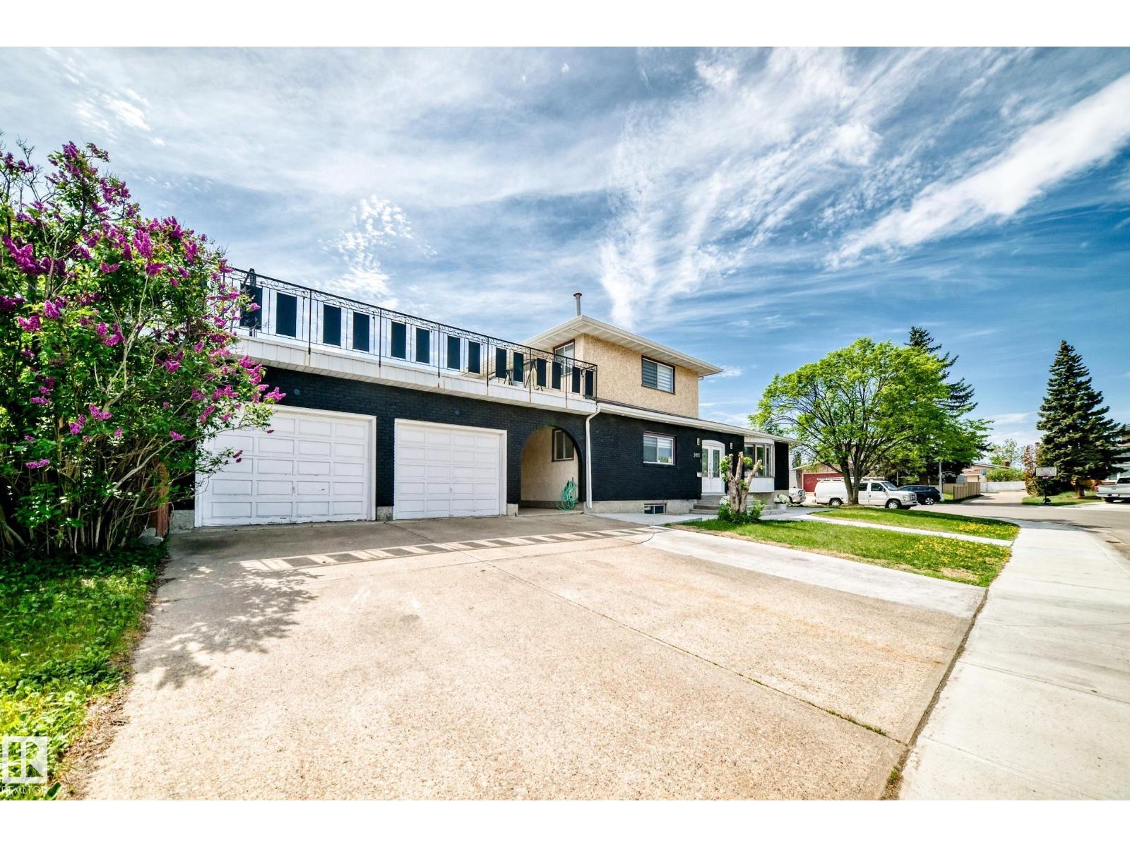 9815 159 AV NW - 2