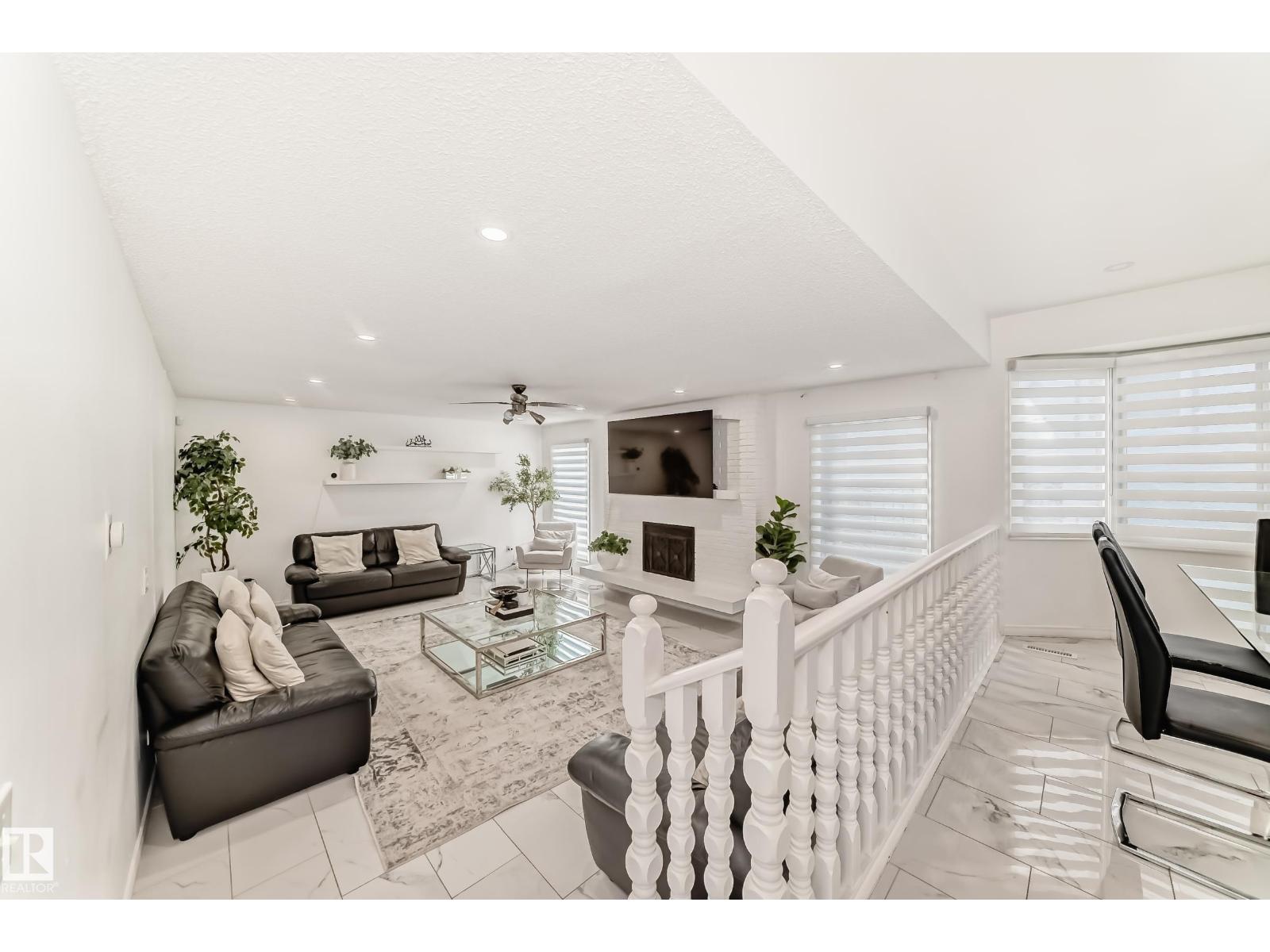 9815 159 AV NW - 29