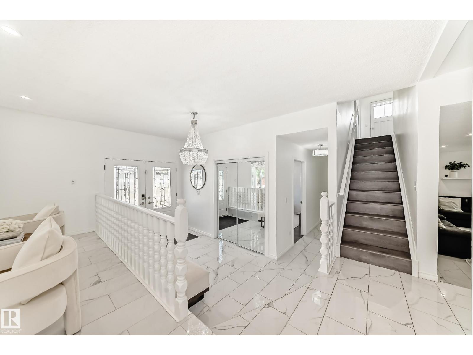 9815 159 AV NW - 46