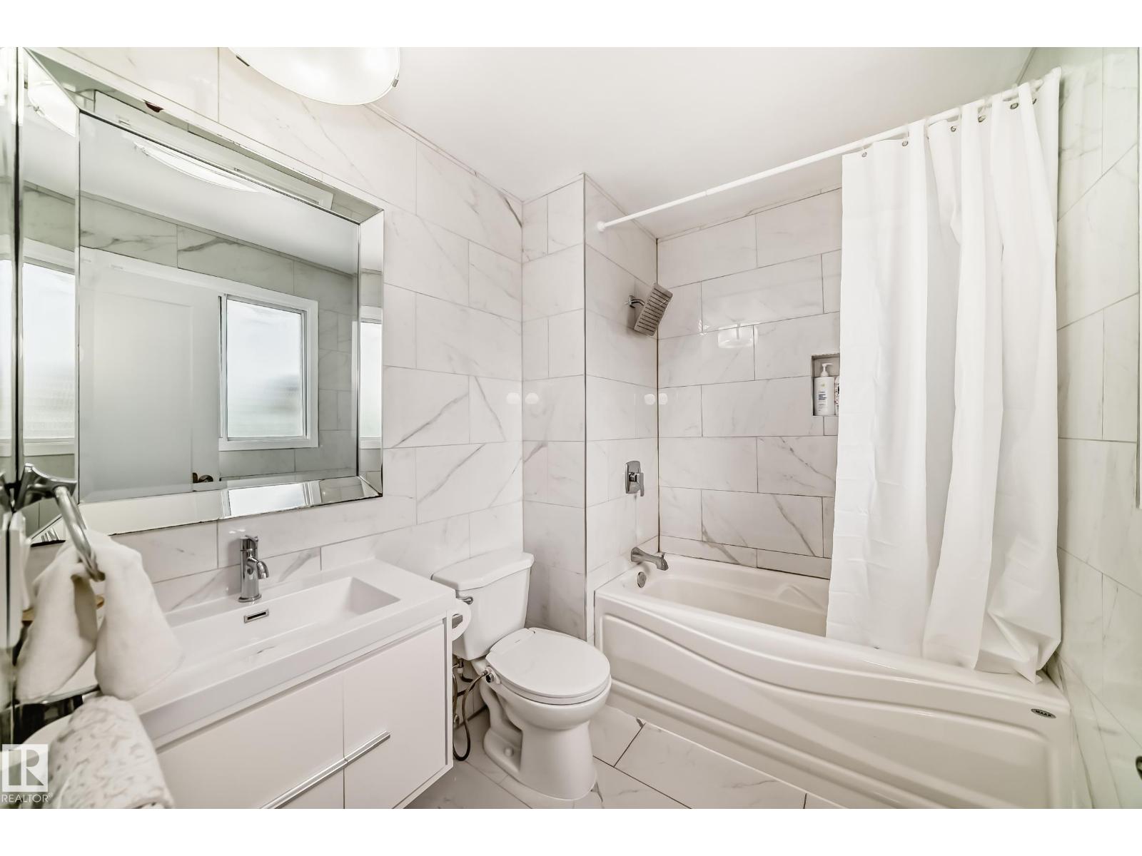 9815 159 AV NW - 57