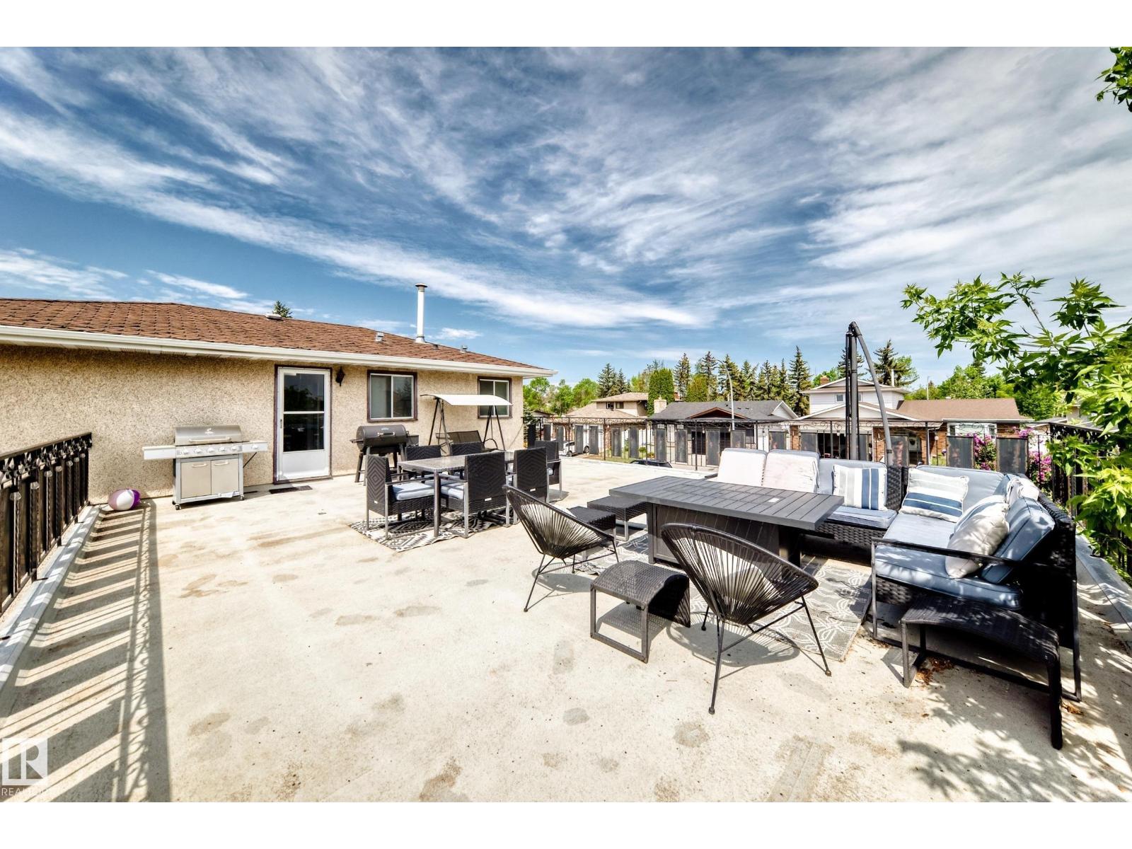 9815 159 AV NW - 69