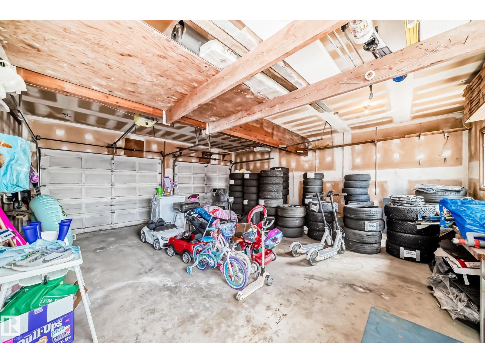 9815 159 AV NW - 70